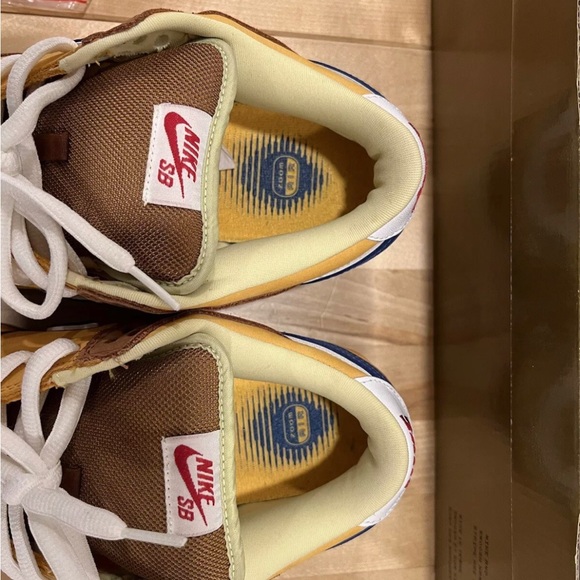 Nike Dunk Sb low new castle brown ale yellow size 10.5 - Picture 4 of 9